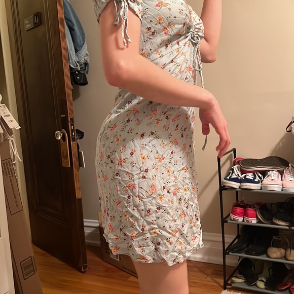 Stradivarius Floral Summer Dress - Picture 3 of 7